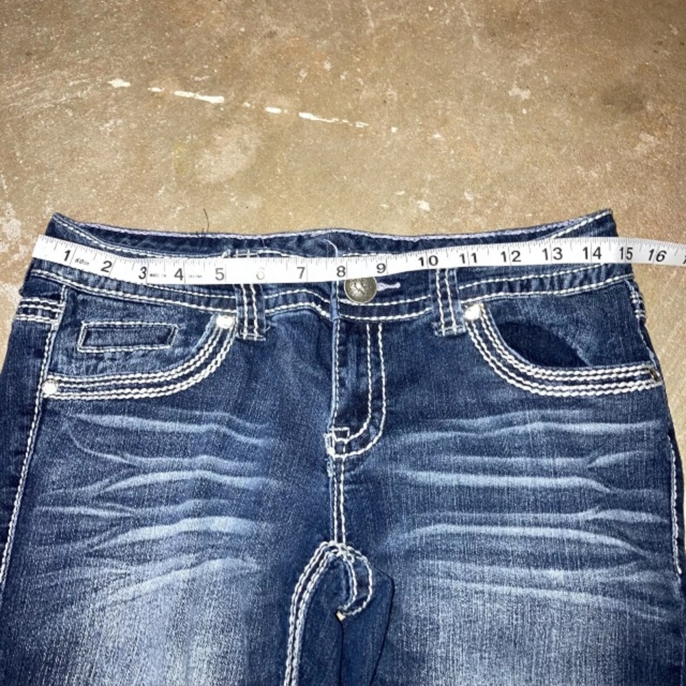 Ariya Jeans Flap Pocket Bling Embroidered Bootcut Blue Jeans Size 7/8L31 - Picture 7 of 10